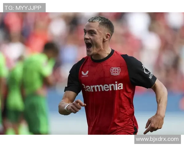 足球明星挑战极限吃饭大赛 谁能在疯狂进食中胜出